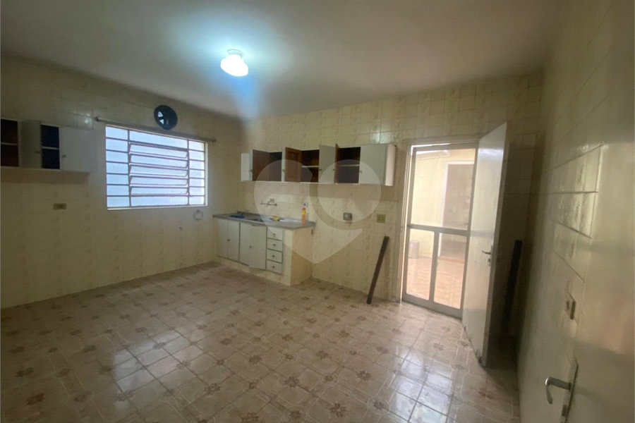 Sobrado à venda com 3 quartos em Bom Retiro, São Paulo, SP