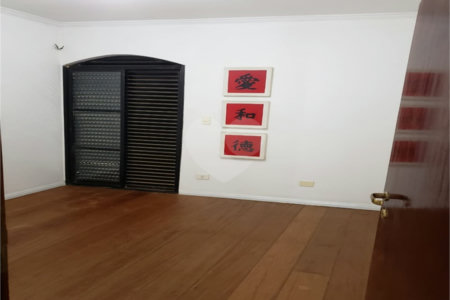 Sobrado à venda com 3 quartos, sendo 1 suíte, em Vila Maria Alta, São Paulo, SP