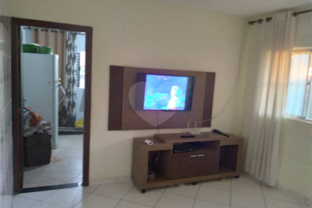 Sobrado à venda com 2 quartos em Parque Residencial Casa Branca, Suzano, SP
