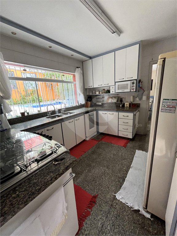 Sobrado à venda com 5 quartos, sendo 4 suítes, em Tremembé, São Paulo, SP