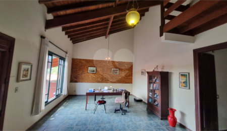 Casa à venda com 3 quartos, sendo 1 suíte,  em Bosque, Vinhedo, SP