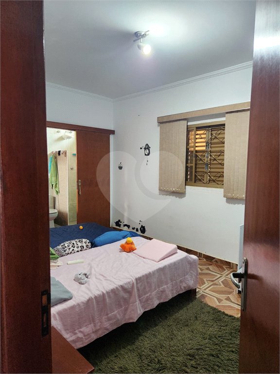Casa à venda com 5 quartos, sendo 4 suítes, em Jardim do Carmo, Araraquara, SP
