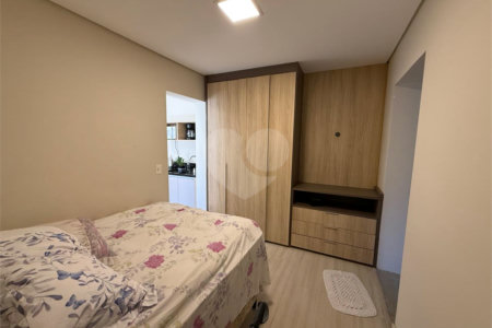 Sobrado à venda com 5 quartos, sendo 3 suítes, em Jardim Franca, São Paulo, SP