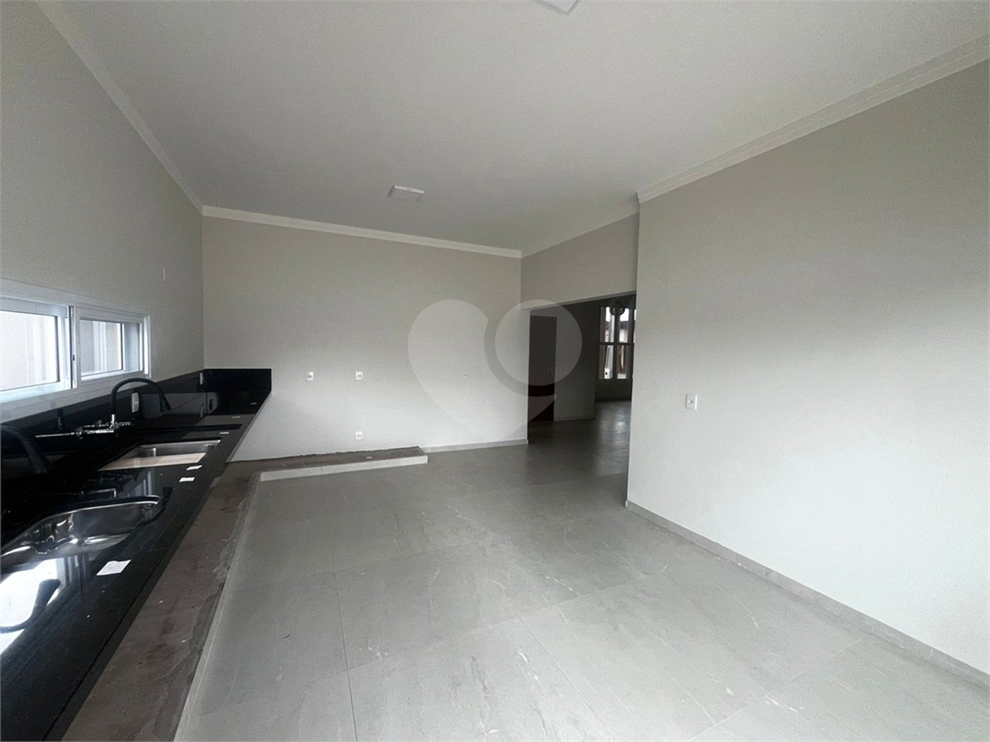 Casa à venda com 3 suítes em Vila Popular, Itapetininga, SP