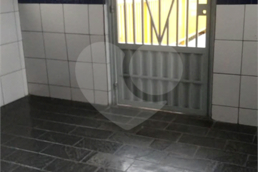 Apartamento à venda com 2 quartos em Cidade Tiradentes, São Paulo, SP
