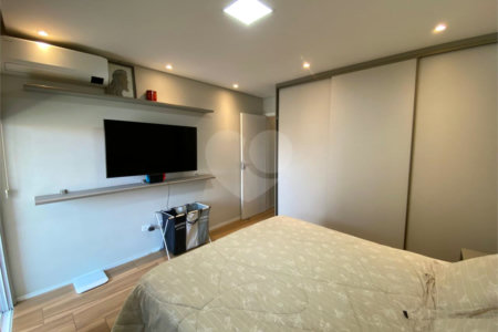 Sobrado à venda com 3 quartos, sendo 1 suíte,  em Vila Maria Alta, São Paulo, SP