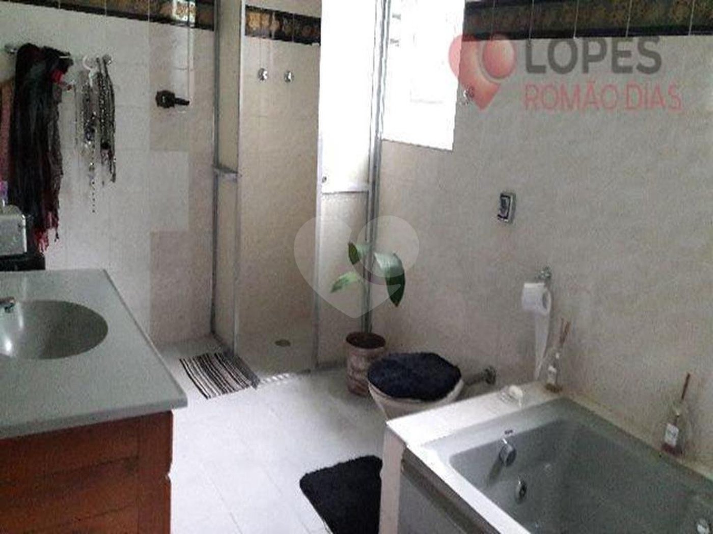 Sobrado à venda com 5 quartos, sendo 2 suítes, em Pirituba, São Paulo, SP