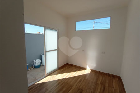 Casa à venda com 3 quartos, sendo 1 suíte,  em Residencial Lago dos Ipês, Itapetininga, SP