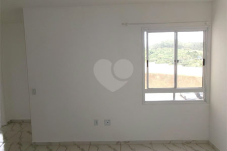 Apartamento à venda com 2 quartos em Jardim Arco-íris, Cotia, SP