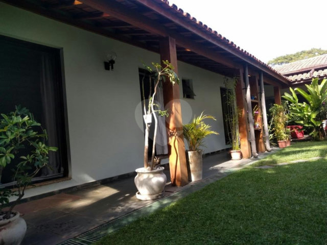 Sobrado à venda ou para alugar com 5 quartos, sendo 3 suítes,  em Jardim Marajoara, São Paulo, SP