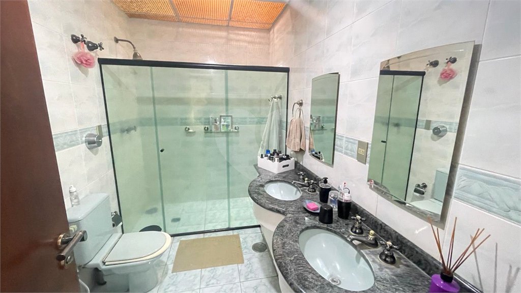 Casa à venda com 4 suítes no condomínio Vivendas do Lago, Sorocaba - SP