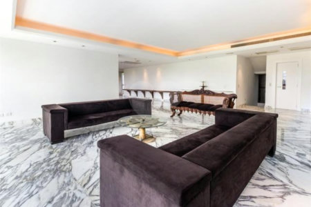 Casa à venda com 6 suítes no condomínio Vitória Régia, São Paulo - SP