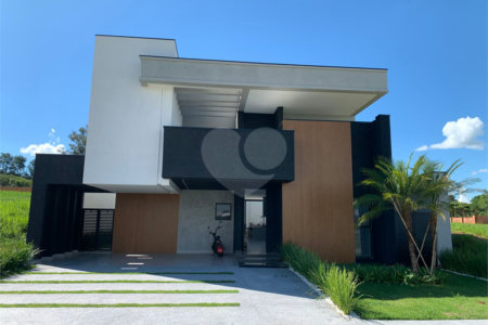 Casa à venda ou para alugar com 3 suítes no condomínio Alphaville Castello, Itu - SP
