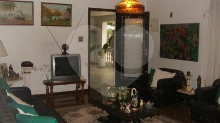 Casa Térrea à venda com 3 quartos em Vila Irmãos Arnoni, São Paulo, SP
