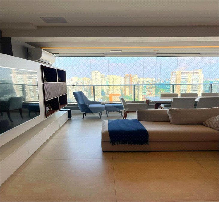 Apartamento à venda com 2 suítes em Cidade Monções, São Paulo, SP
