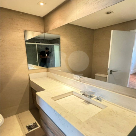 Apartamento à venda com 2 quartos, sendo 1 suíte, em Parque do Morumbi, São Paulo, SP