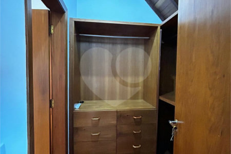 Casa à venda ou para alugar com 4 suítes no condomínio Vilaggio Monte Alegre, São Paulo - SP