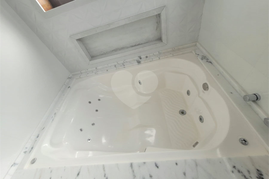 Casa para alugar com 5 quartos, sendo 2 suítes,  no condomínio Alpes de Caieiras, Caieiras - SP