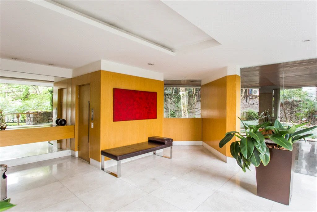 Apartamento à venda com 4 suítes em Real Parque, São Paulo, SP