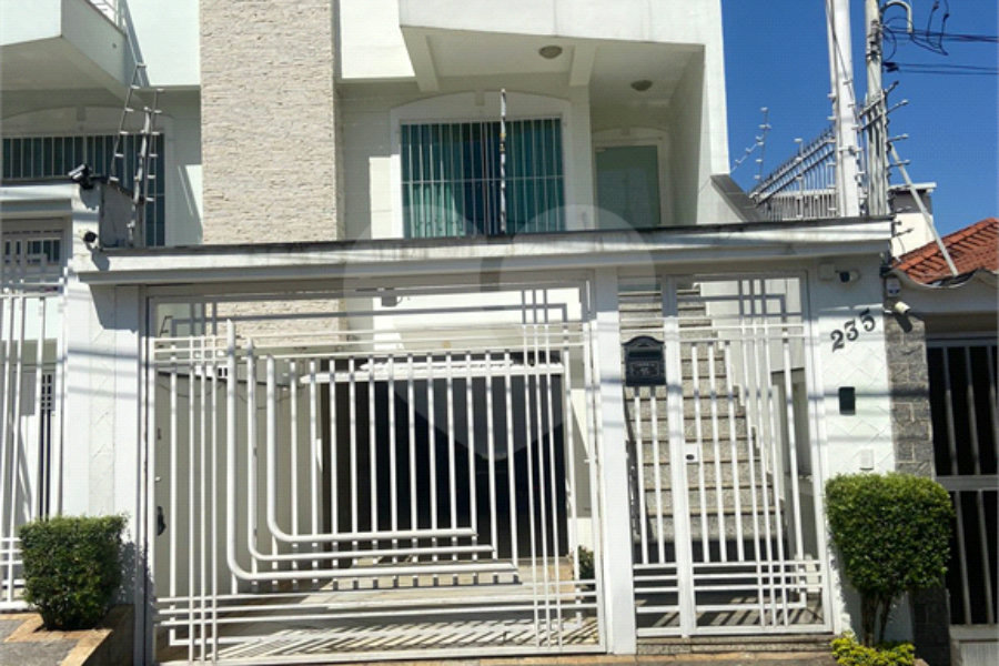 Sobrado à venda com 3 suítes em Santana, São Paulo, SP