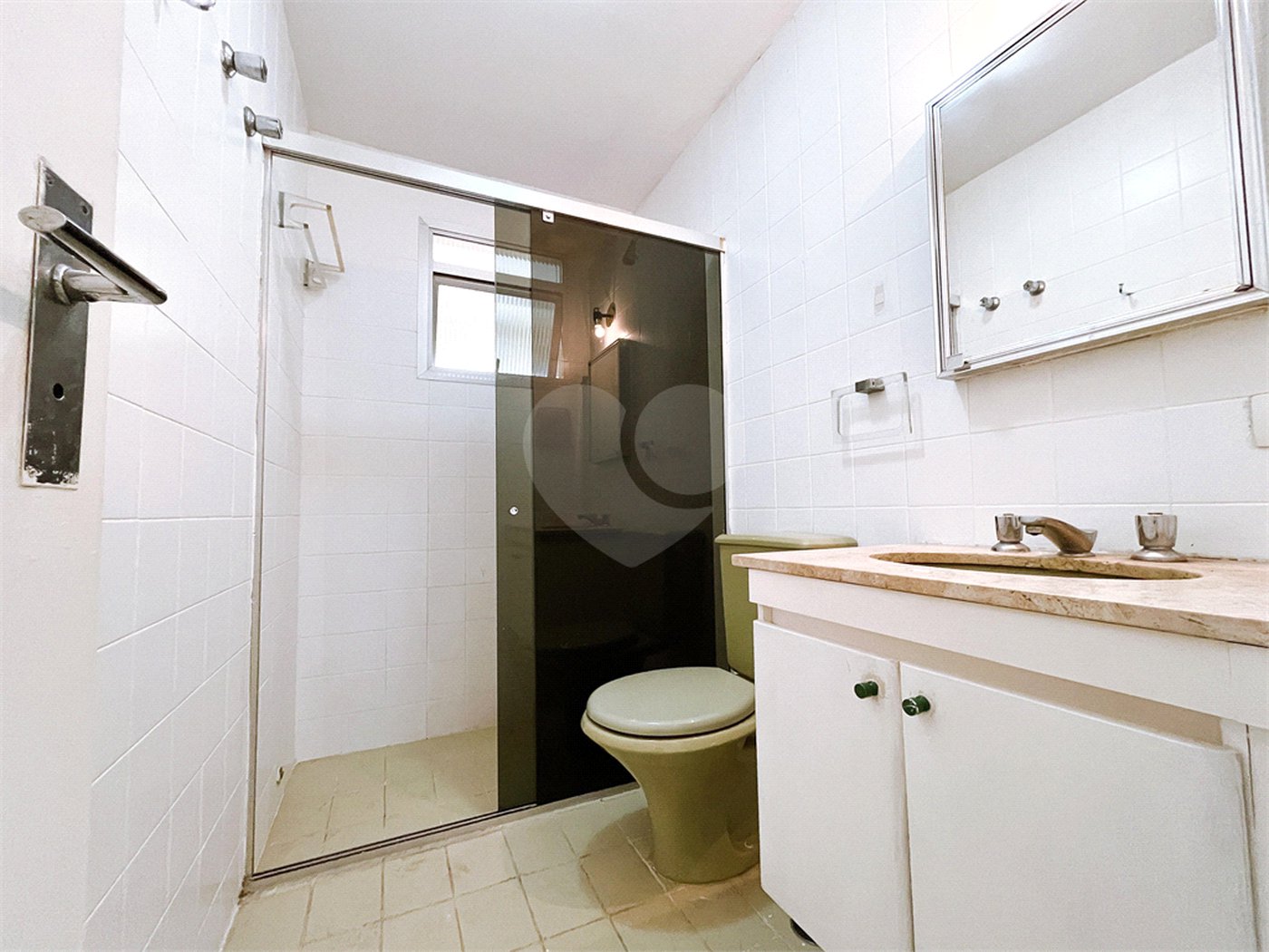 Apartamento à venda com 2 quartos, sendo 1 suíte,  em Consolação, São Paulo, SP