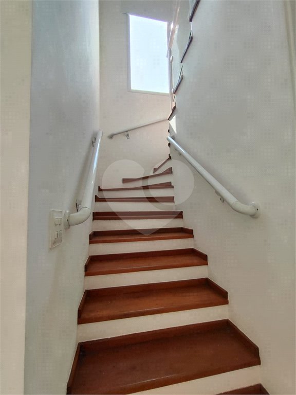 Casa de Vila à venda com 3 quartos, sendo 1 suíte, em Loteamento Jardim Morumbi, Atibaia, SP