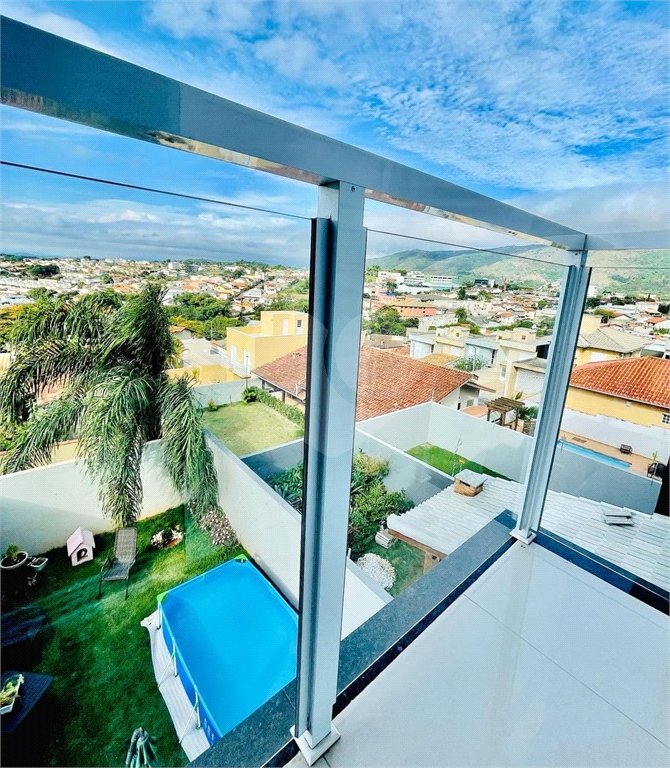 Sobrado à venda com 3 quartos, sendo 2 suítes, em Jardim Jaraguá, Atibaia, SP