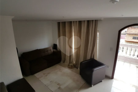 Sobrado à venda com 3 quartos, sendo 1 suíte, em Parque Vitória, São Paulo, SP