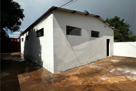 Salão à venda ou para alugar em Parque dos Ipês I, Ponta Porã, MS