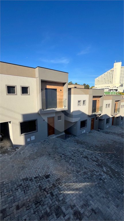 Villagio à venda com 2 suítes em Jardim Santo Antônio, Atibaia, SP