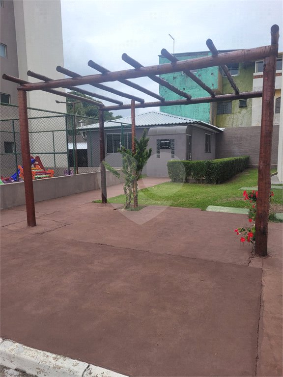 Apartamento à venda com 2 quartos em Vila Júlia, Poá, SP