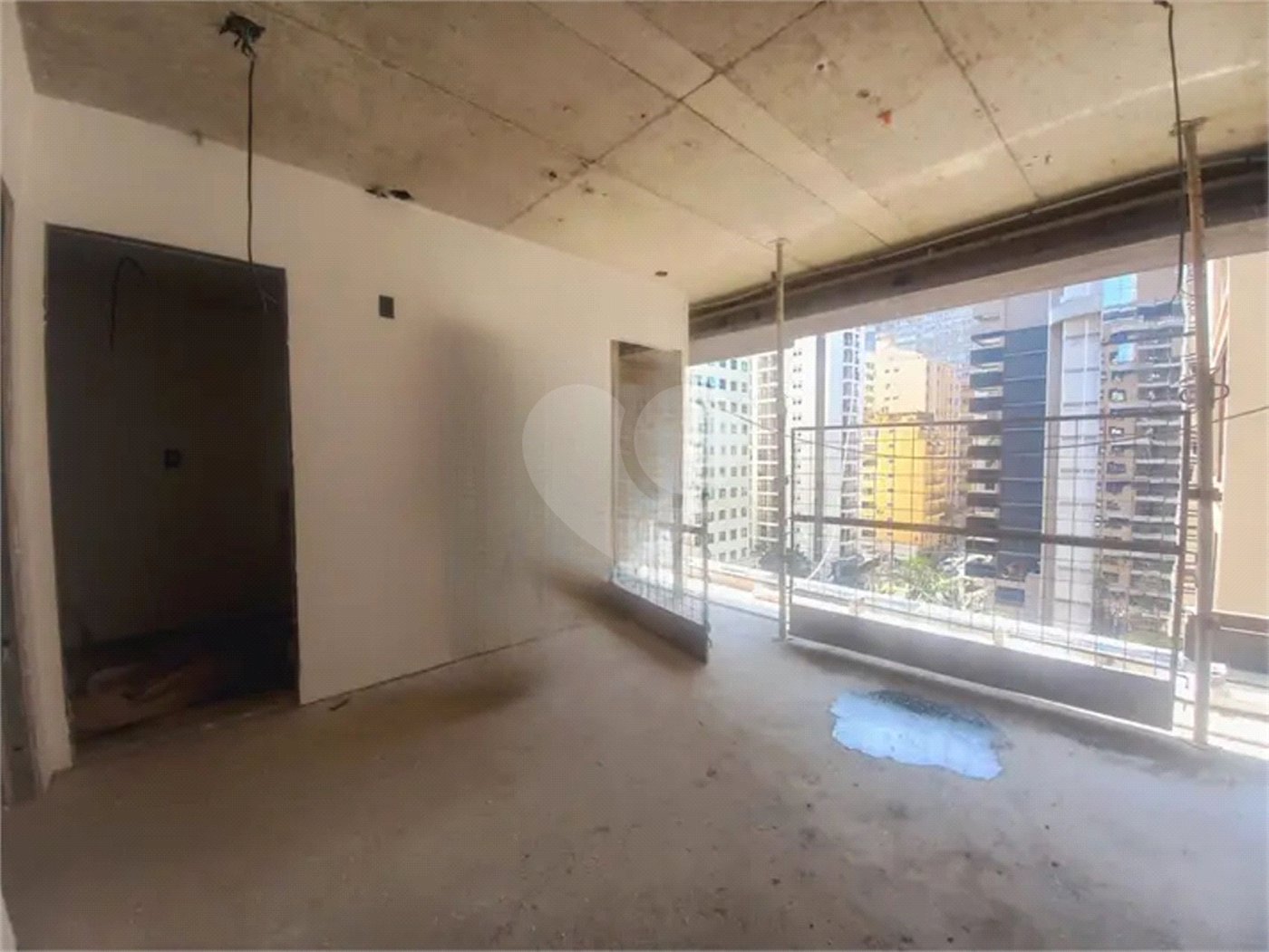 Casa à venda com 1 suíte em Cerqueira César, São Paulo, SP