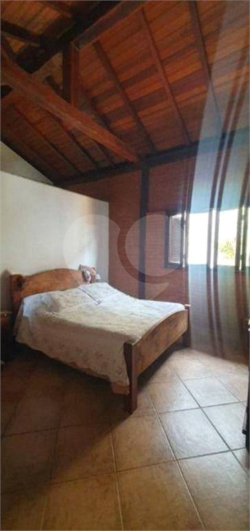 Casa à venda com 3 quartos, sendo 1 suíte, no condomínio Terras de São Francisco, Vinhedo - SP