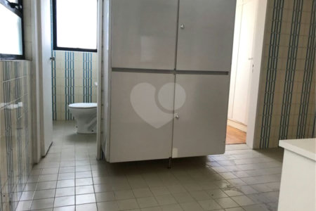 Apartamento à venda ou para alugar com 3 quartos, sendo 1 suíte, em Itaim Bibi, São Paulo, SP