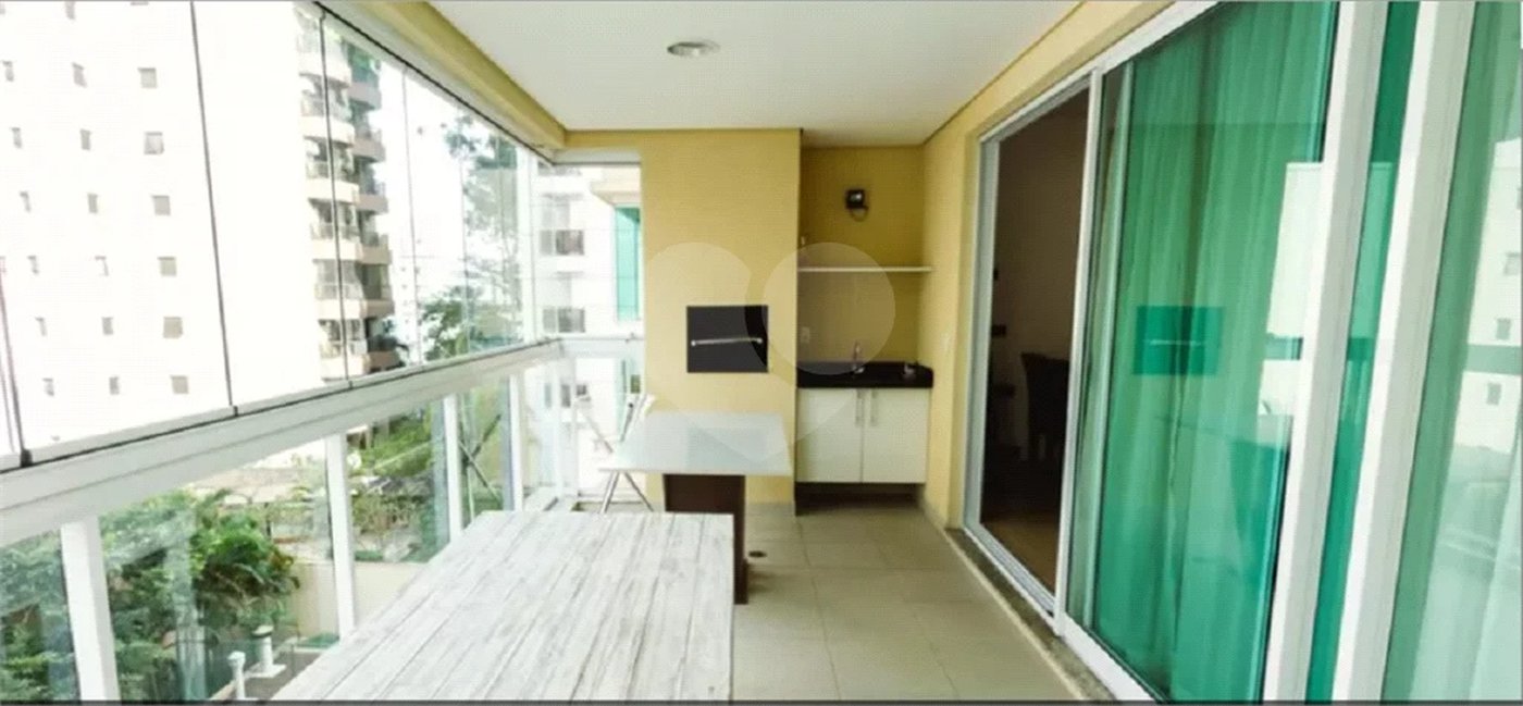 Apartamento à venda com 3 suítes em Santana, São Paulo, SP