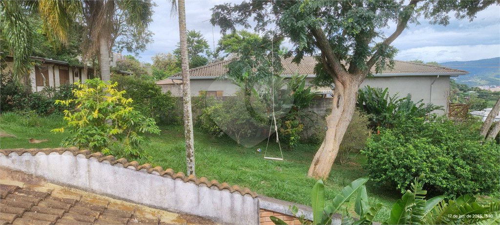 Chácara à venda com 4 quartos, sendo 3 suítes, em Campos de Atibaia, Atibaia, SP