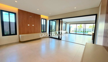 Casa à venda com 3 quartos, sendo 3 suítes, no condomínio Villa Dumont, Três Lagoas - MS