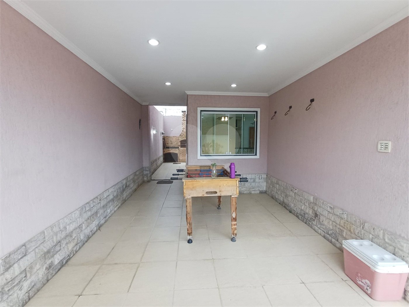 Casa à venda com 3 quartos, sendo 2 suítes, no condomínio Village da Posse, Rio de Janeiro - RJ