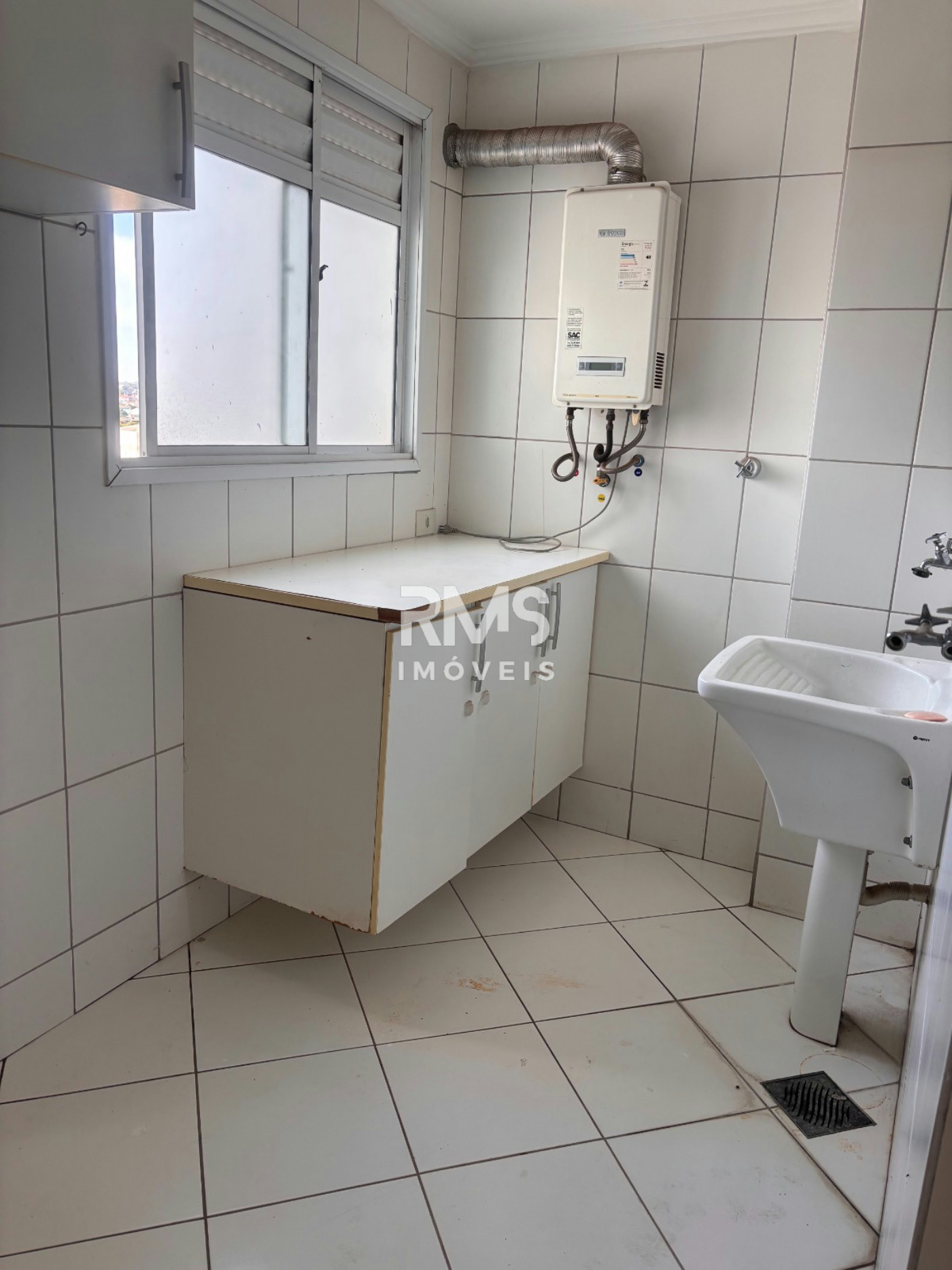 Apartamento à venda ou para alugar com 3 quartos, sendo 1 suíte,  em Vila São José, Itu, SP
