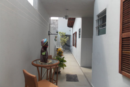 Casa à venda com 4 quartos, sendo 2 suítes, em Jardins, Bragança Paulista, SP