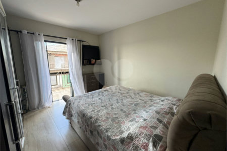 Sobrado á venda com Edícula, no Jardim Embaré, em São Carlos-SP.