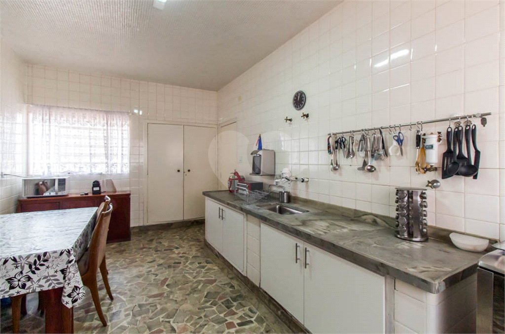 CASA TÉRREA 250m2 construídos/600 m2 de Terreno - metrô S.Judas