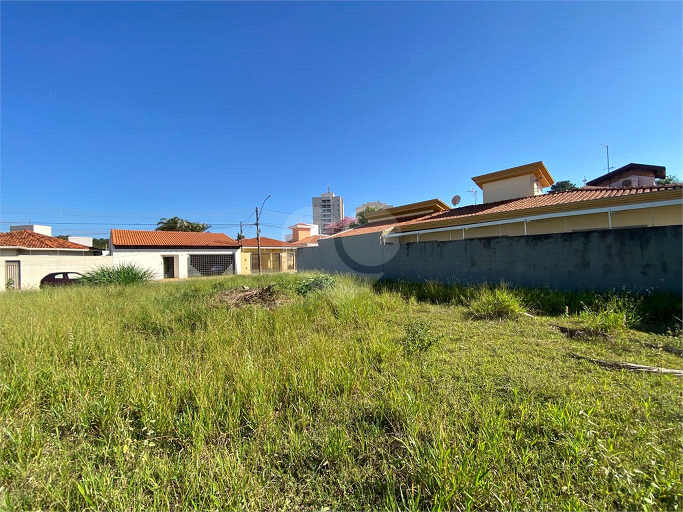 Terreno a venda no Parque dos Timburis
