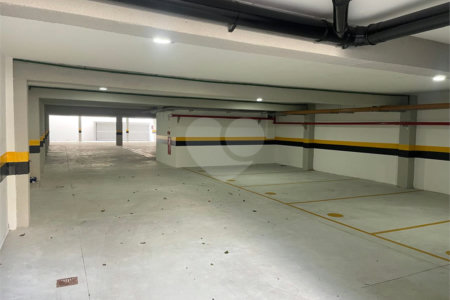 Apartamento à venda com 2 quartos, sendo 1 suíte,  em Vila Guarani, Santo André, SP