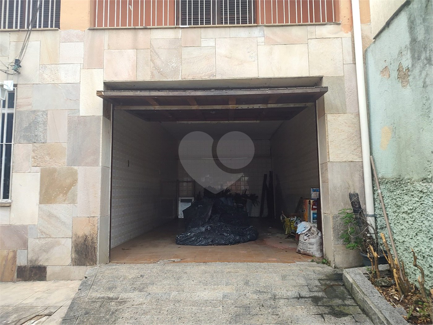 Sobrado à venda com 3 quartos, sendo 1 suíte,  em Tremembé, São Paulo, SP