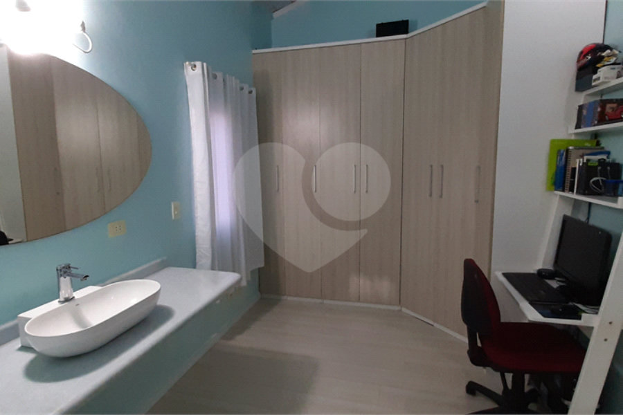 Sobrado à venda com 4 quartos, sendo 2 suítes, em Tremembé, São Paulo, SP