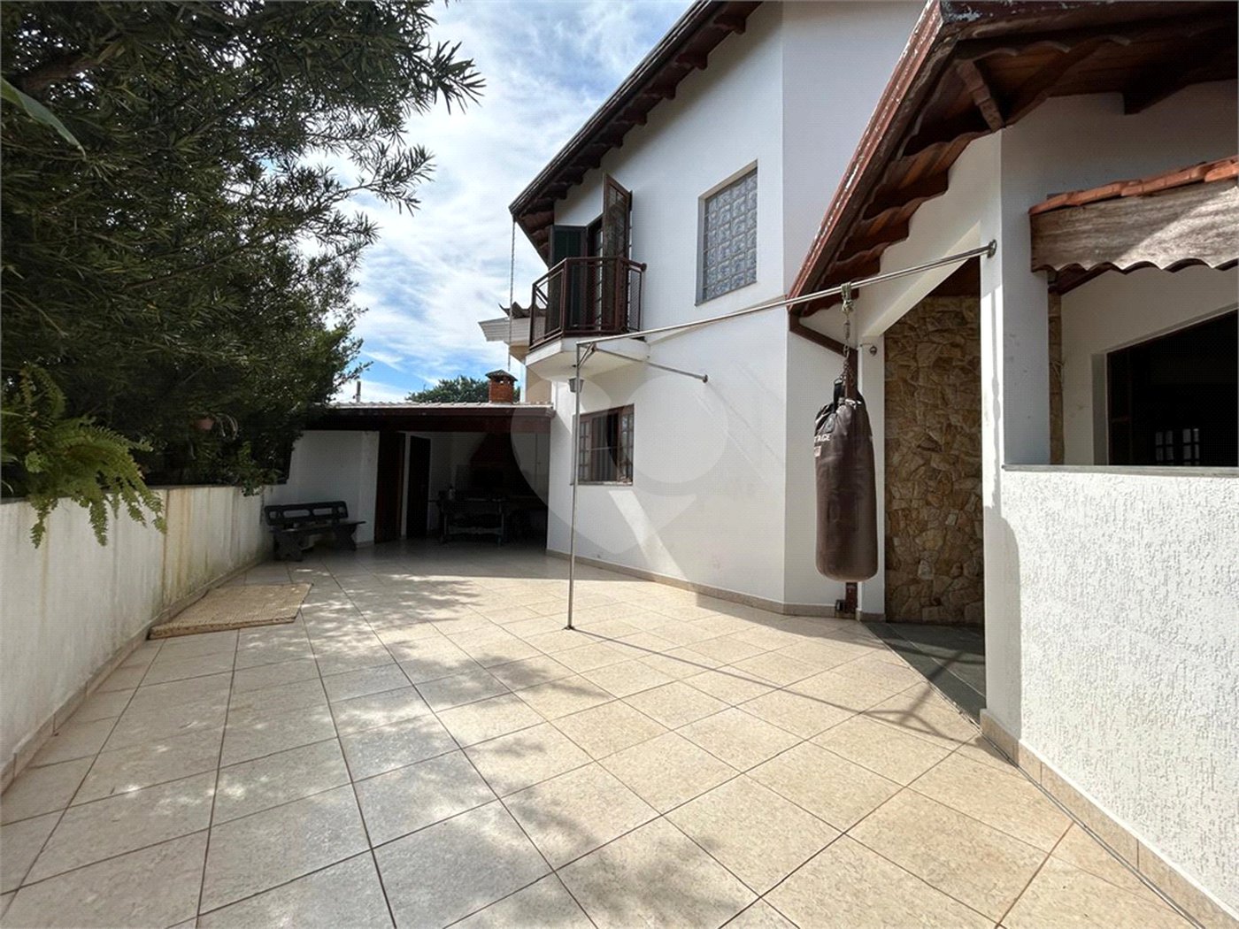 Sobrado à venda com 5 quartos, sendo 1 suíte, em Jardim Marisa, São Paulo, SP