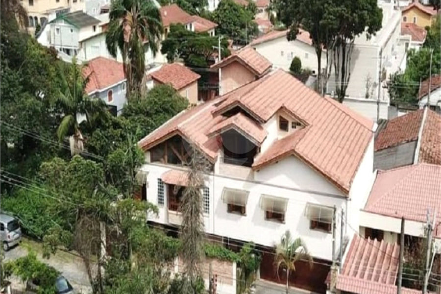 Sobrado à venda com 4 quartos, sendo 2 suítes, em Tremembé, São Paulo, SP