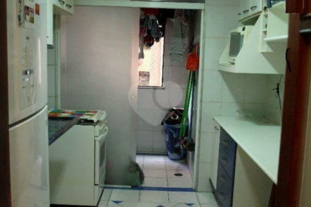 Apartamento à venda com 3 quartos, sendo 1 suíte, em Jardim Bontempo, Taboão da Serra, SP