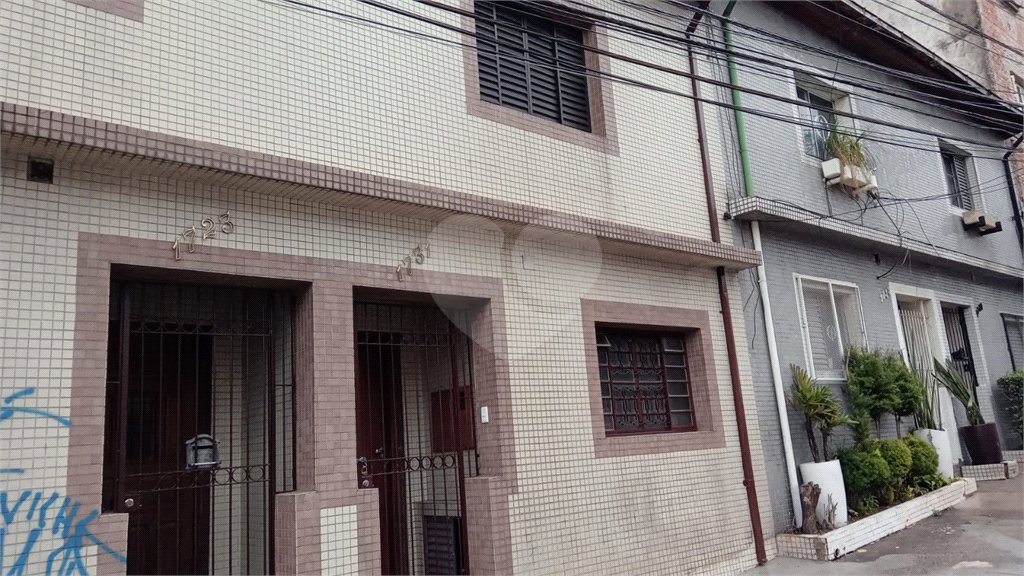 Sobrado à venda com 2 quartos em Santana, São Paulo, SP